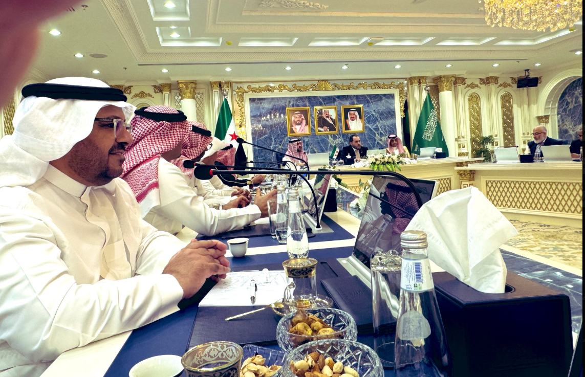 اللقاء الذي جمع معالي وزير السياحة السوري مع عدد من المستثمرين السعوديين والسوريين